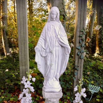 Mariabeeld bij Onze lieve vrouwe ter nood
